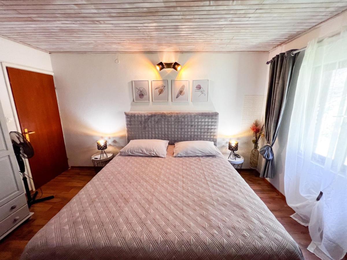 Apartment Cesare 3 Zastrazisce Экстерьер фото