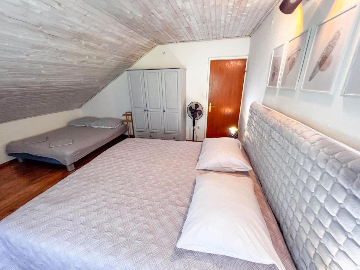 Apartment Cesare 3 Zastrazisce Экстерьер фото